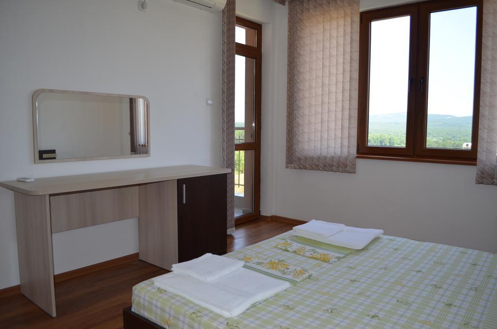 Guest House Georgievi Primorsko Rum bild