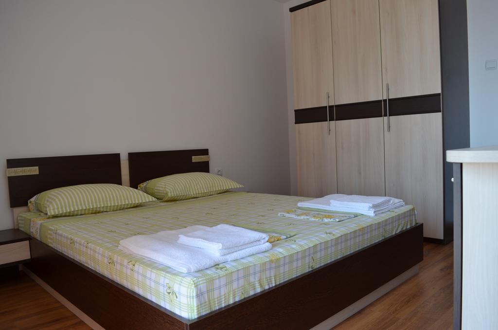 Guest House Georgievi Primorsko Rum bild